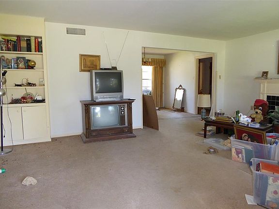 4th image of 6511 Country Club Dr
