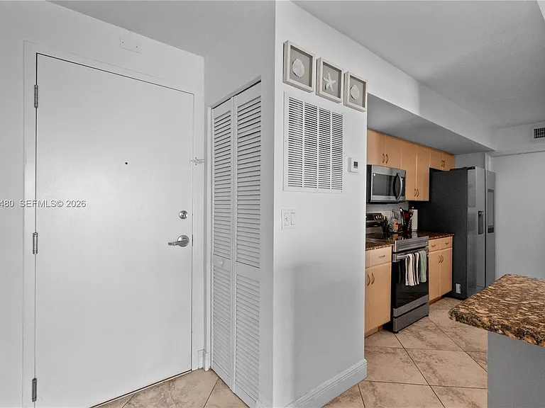 6917 Collins Ave #1609 — Photo 3