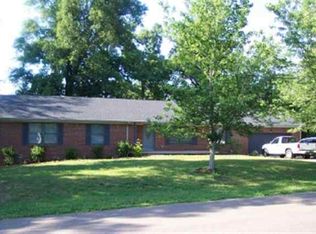 1360 Higgins Ln, Paducah, KY 42003