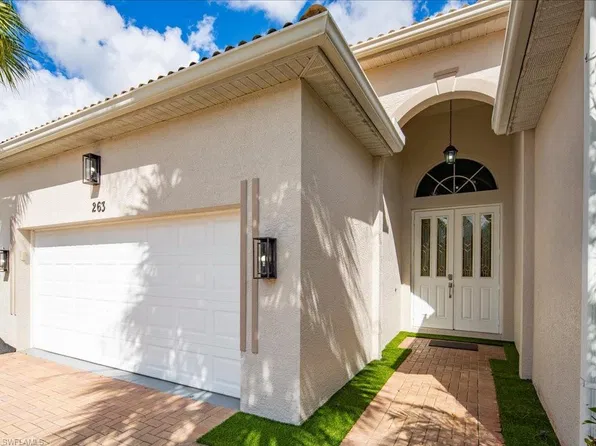 263 Glen Eagle Cir, Naples, FL 34104