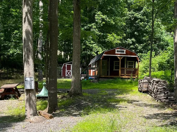 43 Seneca Ridge Rd, Great Cacapon, WV 25422