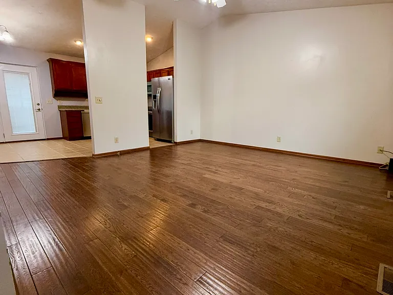 3910 Morgan St — Photo 4