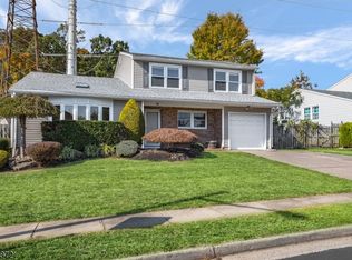 16 Ridge Rd, Edison, NJ 08817