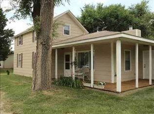 1513 N Main St, Andover, KS 67002