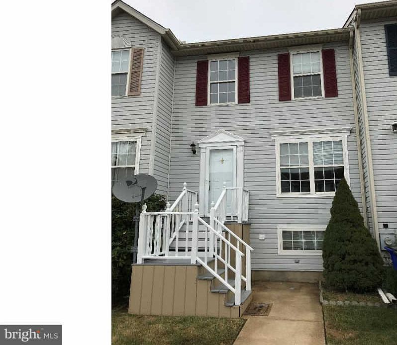1st image of 106 McMullen Cir