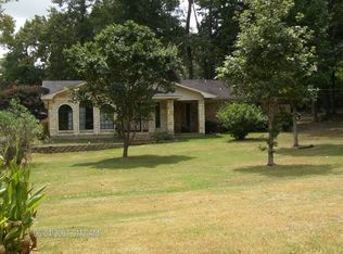 527 County Road 1044, Center, TX 75935