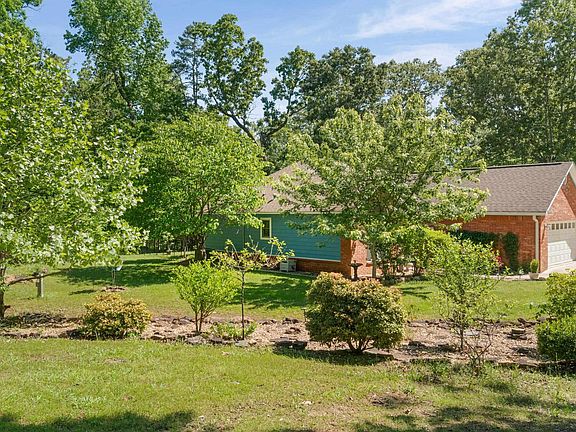 2nd image of 635 Happy Bend Dr