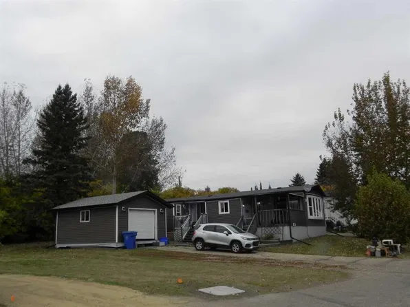 41 Parkland Acres, Lacombe, AB T4L 1T1