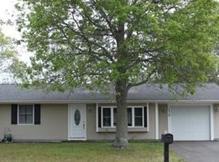 229 Powderhorn Dr, Taunton, MA 02780
