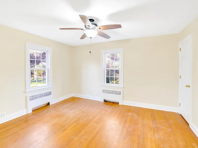 443 Benson Rd — Photo 5