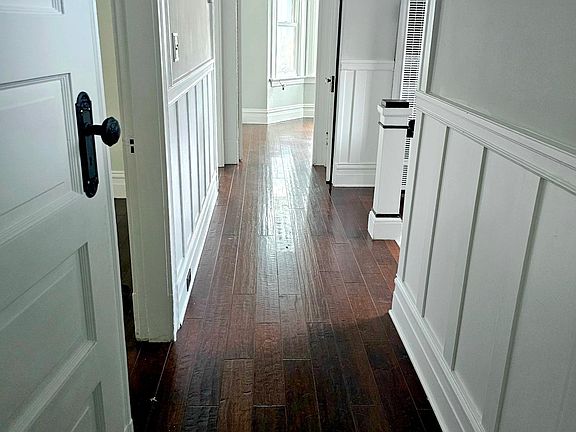 3rd image of 50 Bonita St