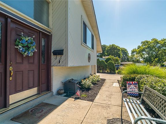3rd image of 5550 Joyce Ann Dr