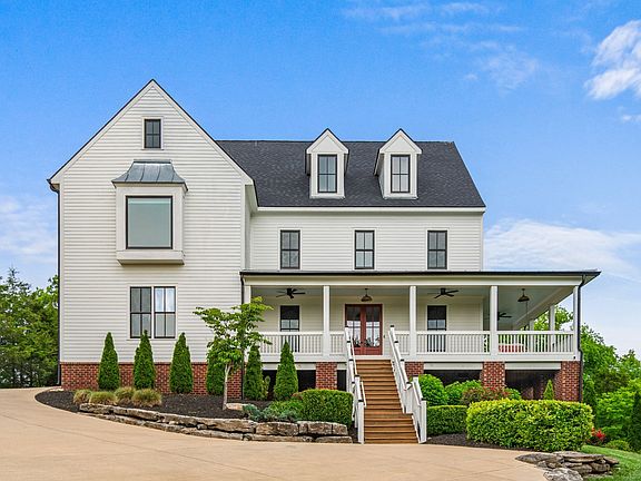 2nd image of 1000 Garner Hall