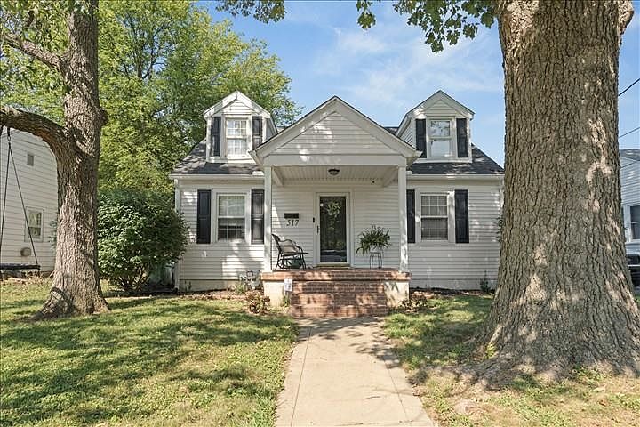 1st image of 517 Cherry St