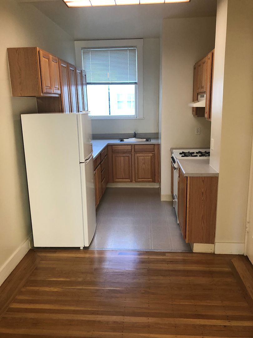 1626 Chestnut St - Image 3