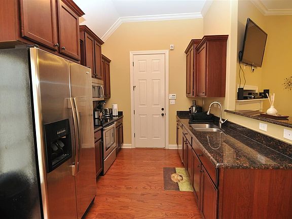 5th image of 5212 Laurelhome Cv