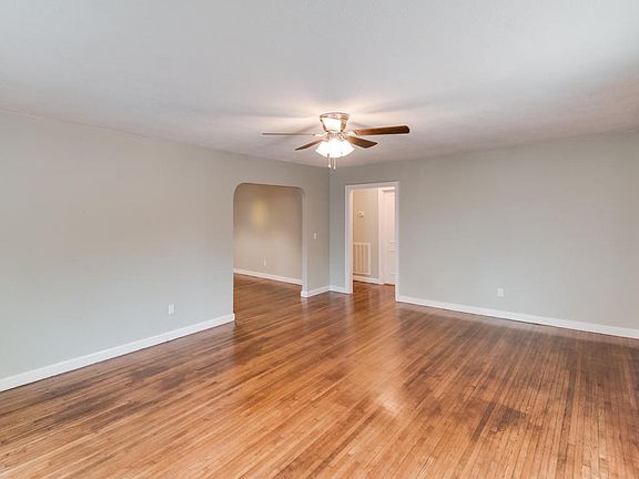 5th image of 217 Lakeview Dr