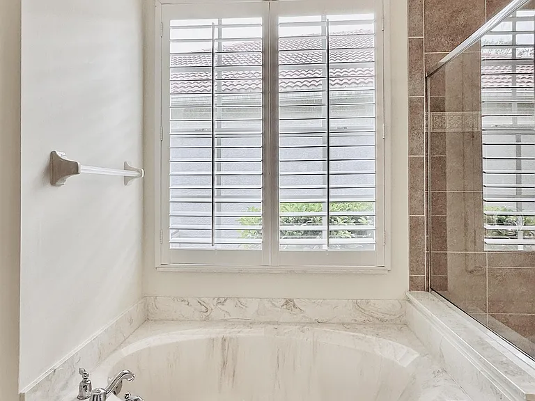 16152 Parque Ln — Photo 18