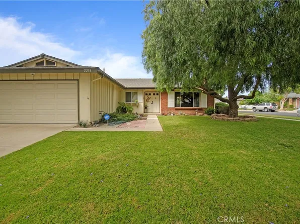 2218 N Wright St, Santa Ana, CA 92705