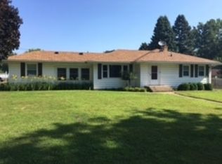 305 N Mineral St, Byron, IL 61010