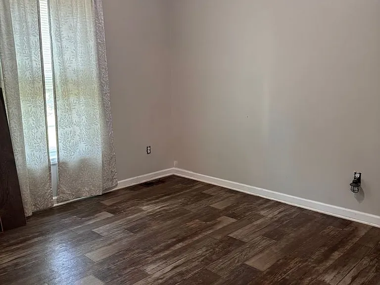 173 Cowell Ln — Photo 8