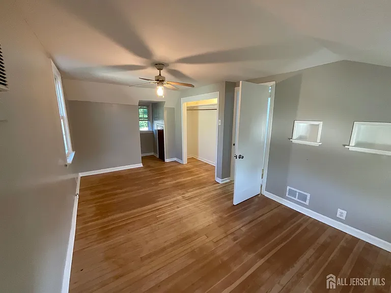 54 Randolph Ave — Photo 7