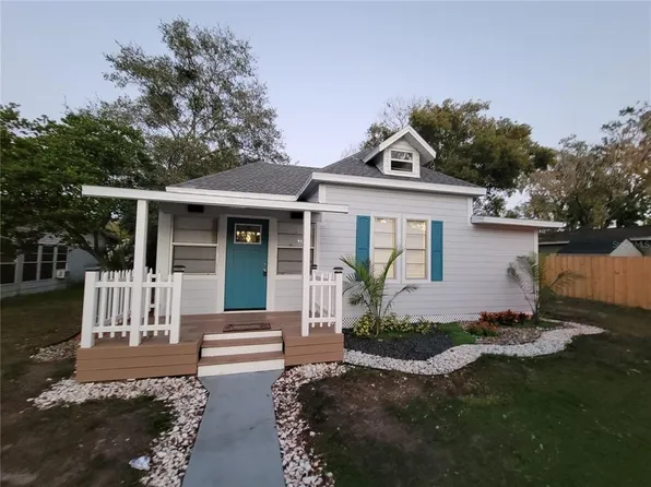 5548 11th St, Zephyrhills, FL 33542