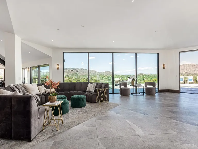 5655 N Camelback Canyon Dr — Photo 10
