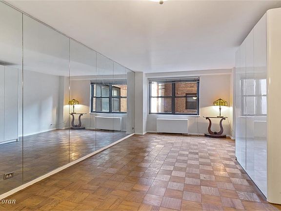 2nd image of 301 E 40th St #10A