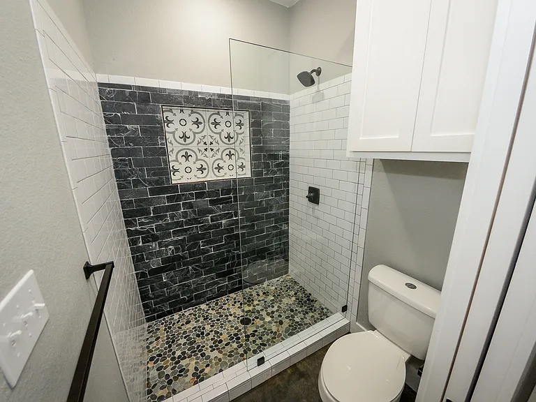 612 E Shepherd St — Photo 17