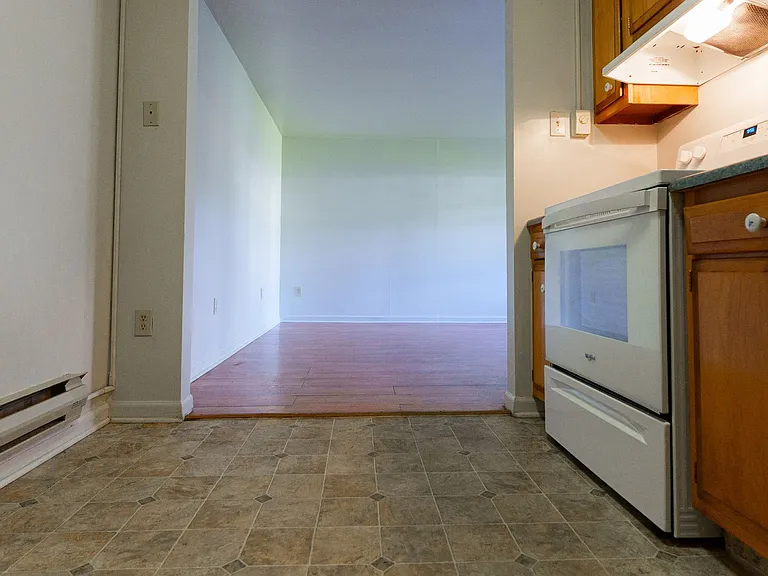 1 Stoneybrook Rd — Photo 36