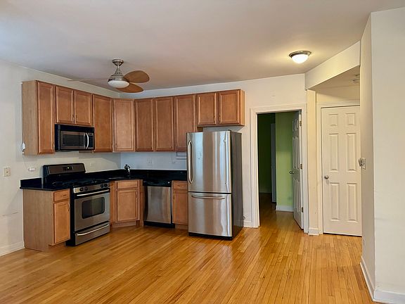 2nd image of 3108 W Eastwood Ave APT 1