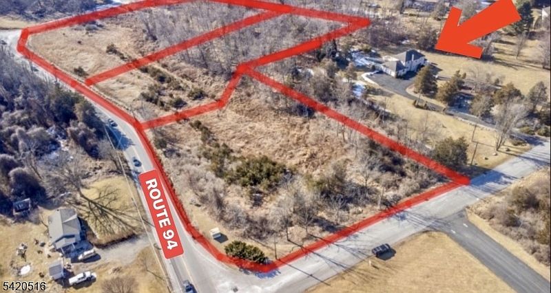 1st image of 5 Oxbow Ln