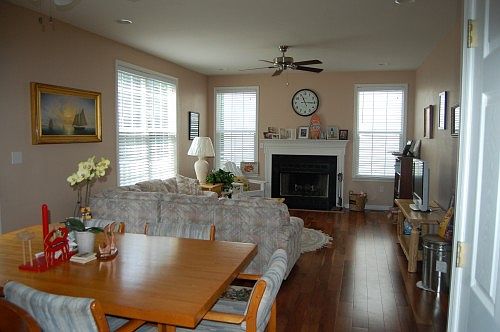 4th image of 528 Caspian Dr