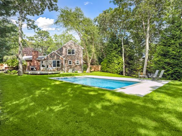 563 Montauk Hwy
