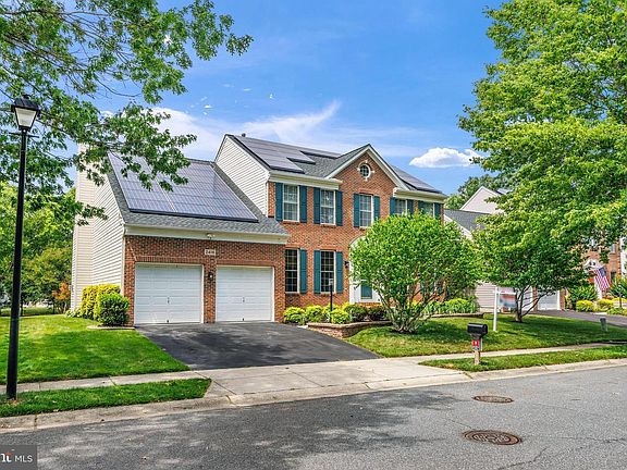 2nd image of 2416 Valley Brook Ln