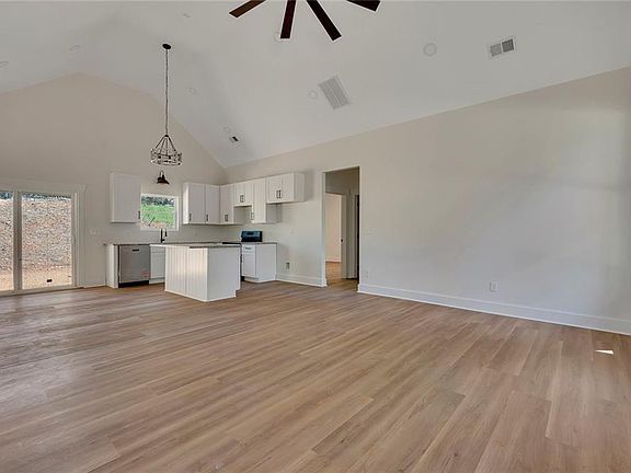 5th image of 774 Donahoo Rd