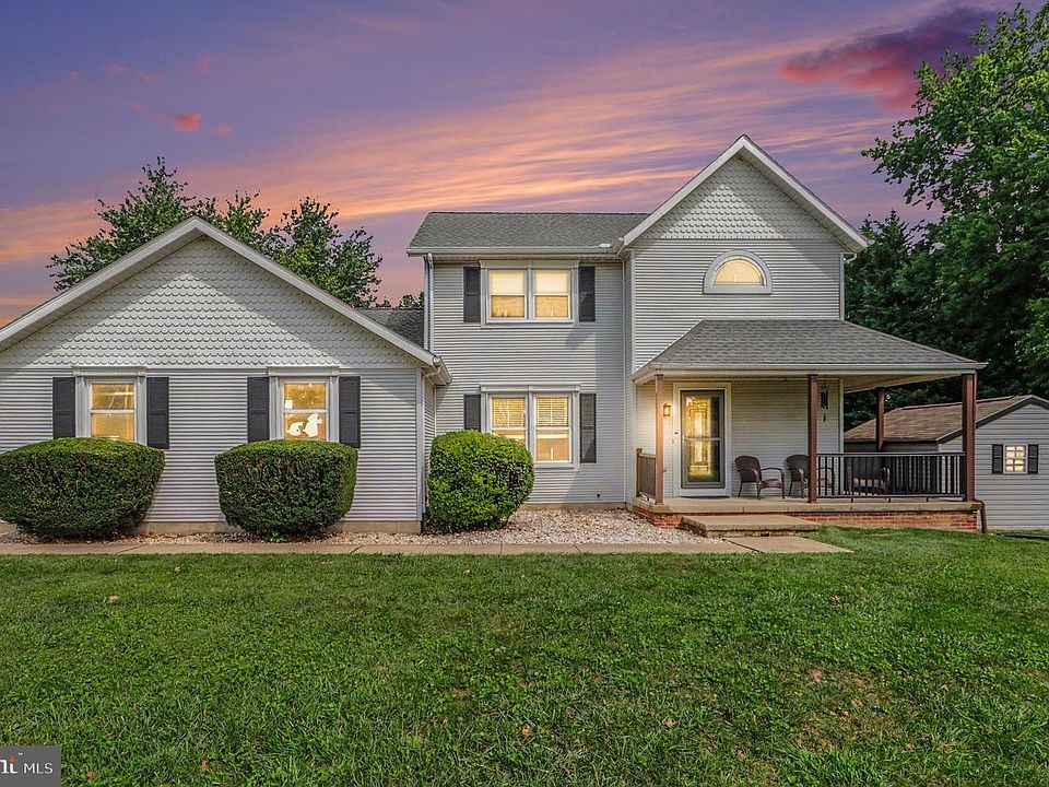 1st image of 100 Meadow Hill Dr