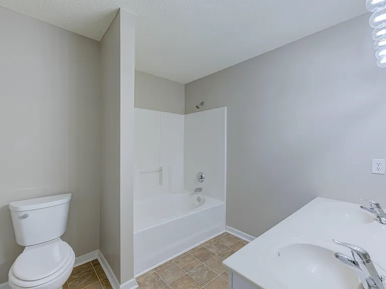 1908 Lake Carolina Dr — Photo 18