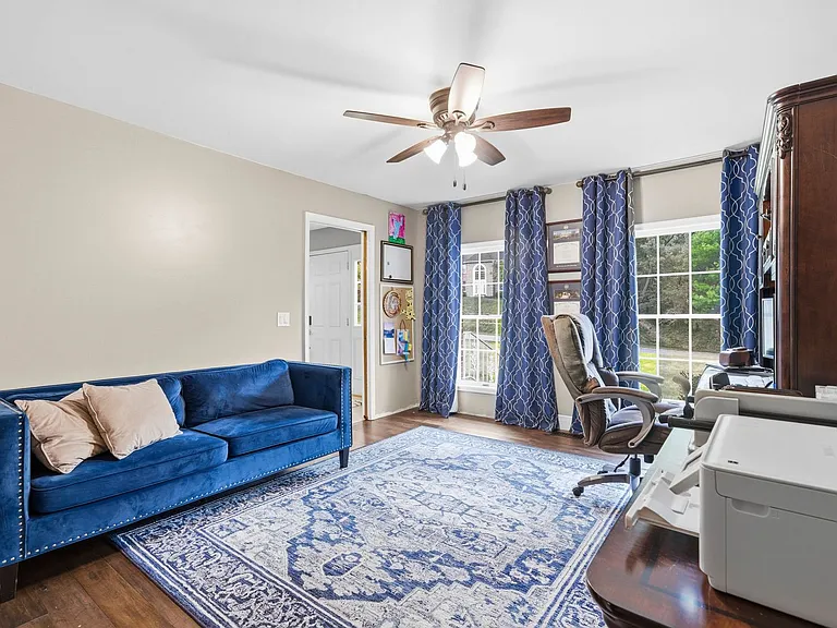 1126 Somerset Ln — Photo 28