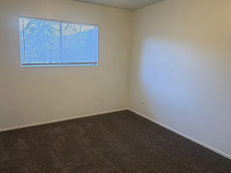 2011 Parker Pl — Photo 9