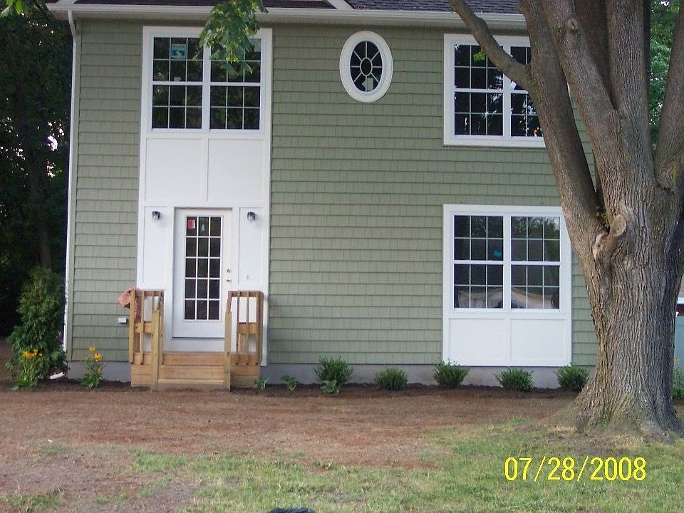 1st image of 7 Fordham Dr