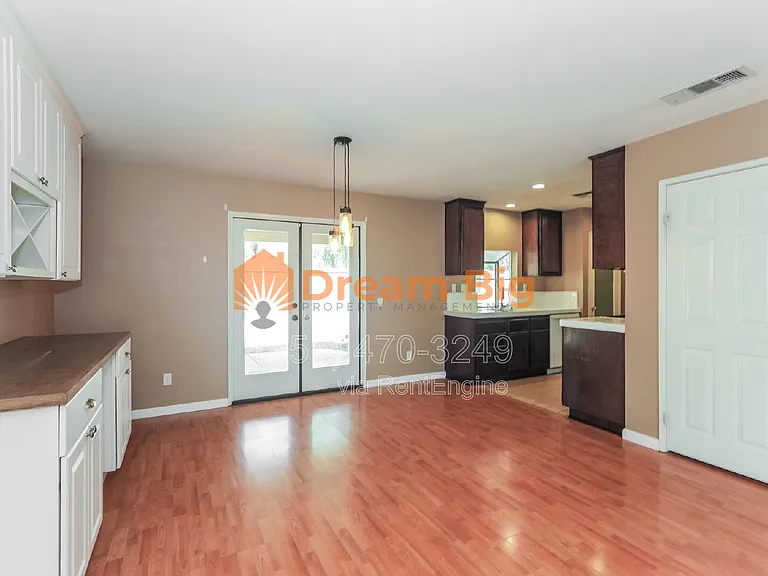 1493 Evergreen Ave — Photo 11