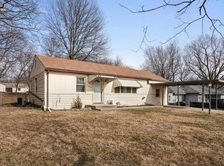 2438 NE 47th St, Kansas City, MO 64116