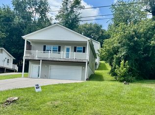 1155 Depot St NE, Christiansburg, VA 24073