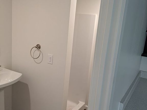 5th image of 694 & 696 Church St #696
