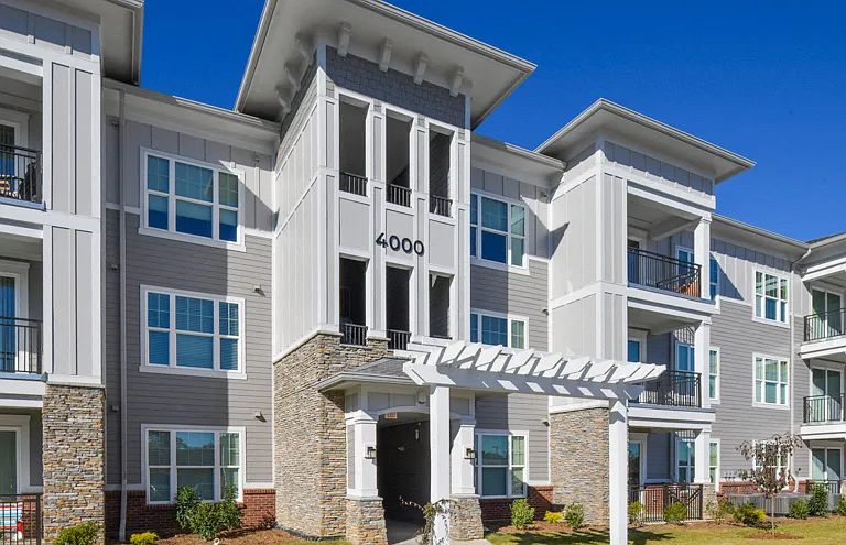 Holly Springs Place Apartments — Photo 32
