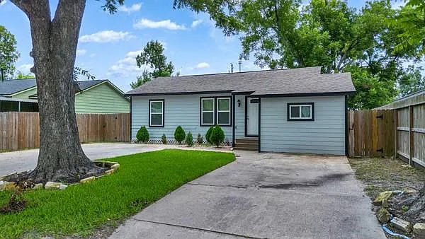 2826 Hopper Rd — Photo 1