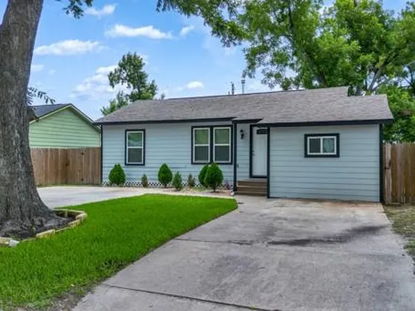 2826 Hopper Rd, Houston, TX 77093