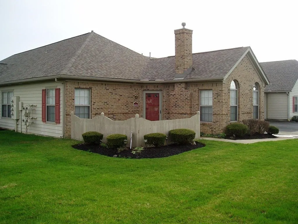 6006 Landings Pond Pl photo 1